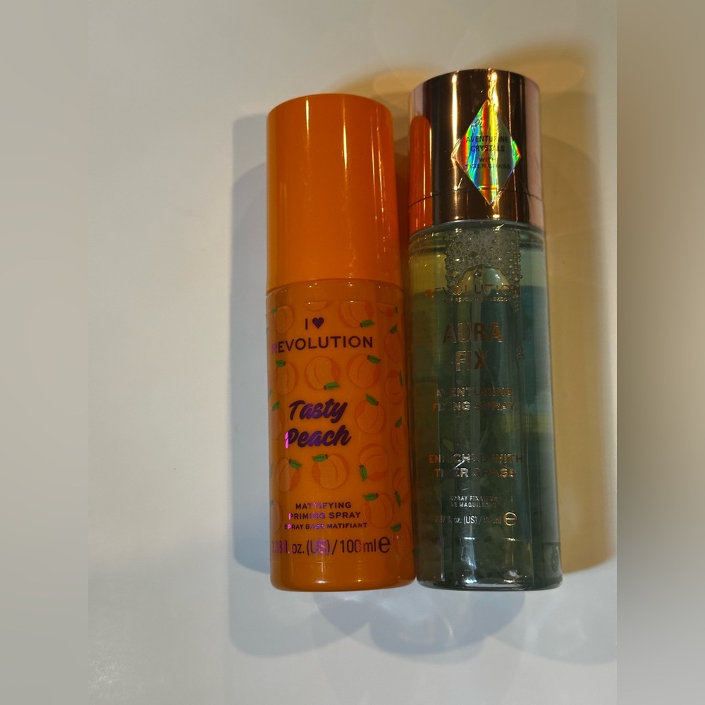 Revolution Tasty Peach and Aura Fix Duo